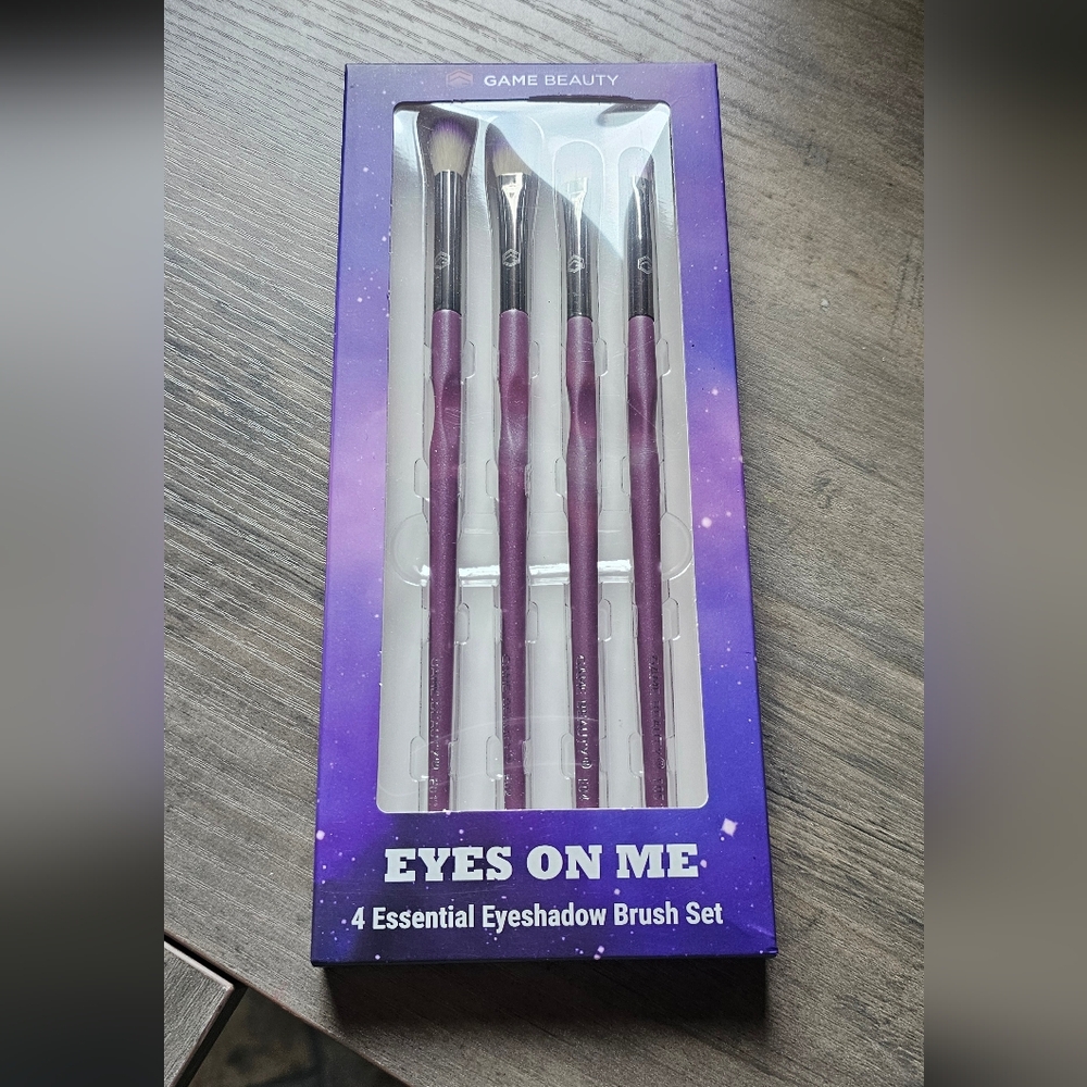 Game Beauty Eyes on Me 4 brush set